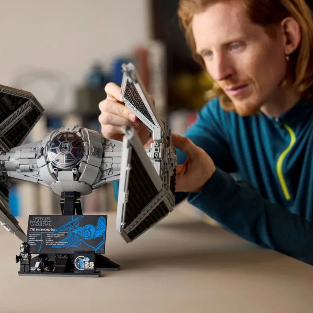 LEGO Star Wars TIE Interceptor 75382