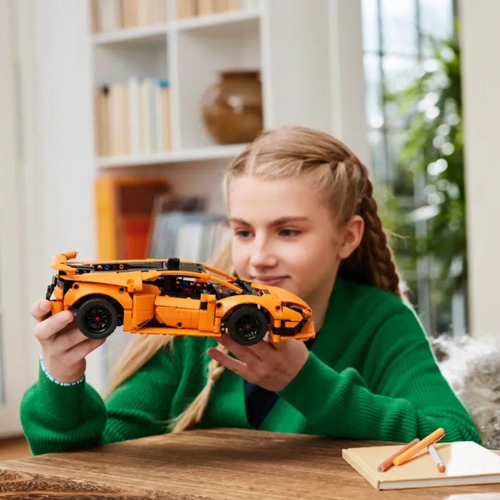 LEGO Technic Lamborghini Huracan Tecnica Orange 42196
