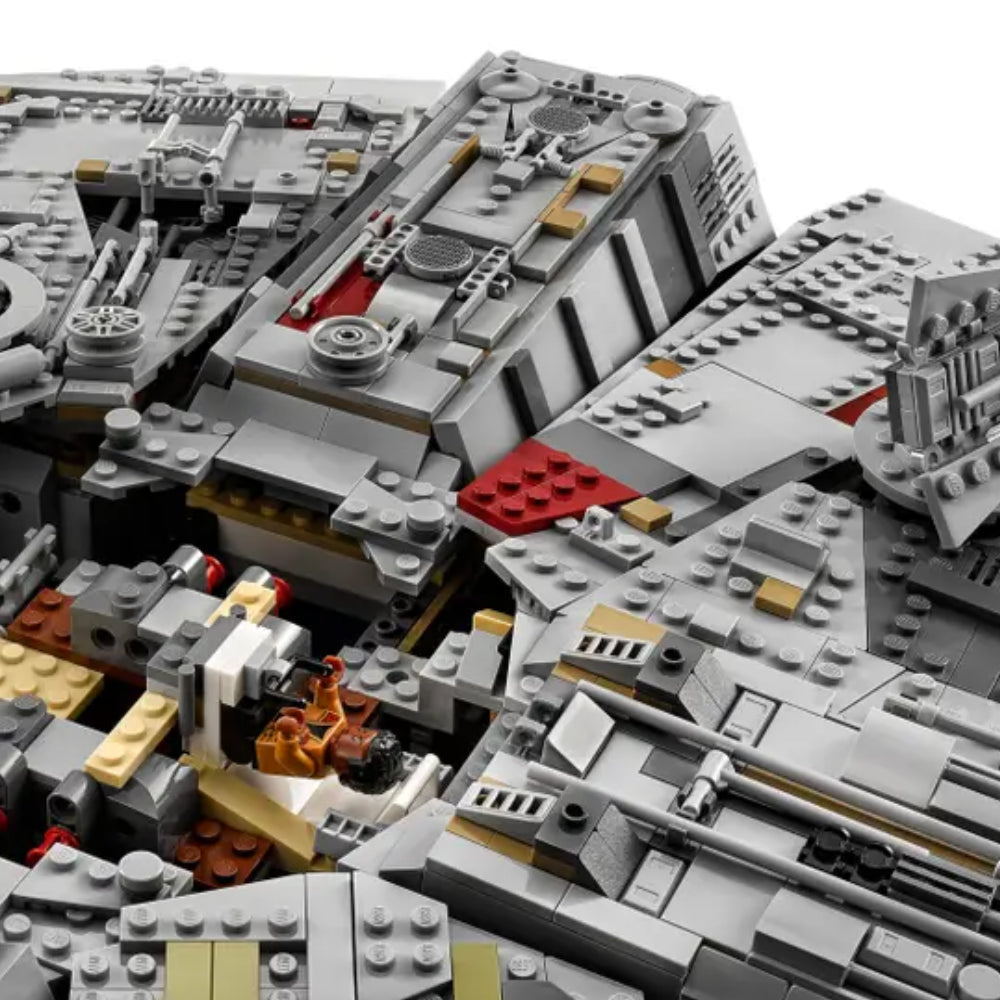 LEGO Star Wars UCS Millennium Falcon 75192